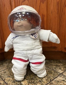Pre Owned VTG 1985 Signed Xavier Roberts Cabbage Patch Kids Girl Astronaut Doll - Picture 1 of 12