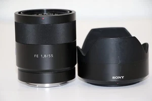 Sony Sonnar T* FE 55mm f/1.8 ZA Lens for Sony E-Mount Black SEL55F18Z - Picture 1 of 5