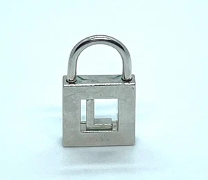 TIFFANY & CO. 925 Plata de Ley Letra 'L' Bloqueo Dije Colgante 13mm x 23mm - Imagen 1 de 5