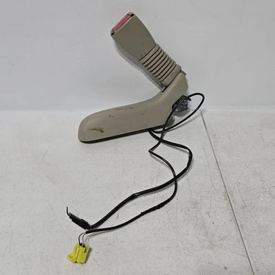 Cadillac Sevilla SLS 1998-2004 hebilla de cinturón de seguridad delantero izquierdo del conductor OEM 98-04 Foto 1 de 4