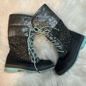 Justice silver and aqua little girl winter boots size 3M - Picture 1 of 5