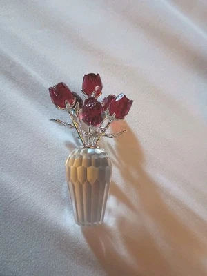 Estatuilla de Swarovski retirada 627098 rosas rojas en florero brillante 2,7 pulgadas Foto 1 de 4