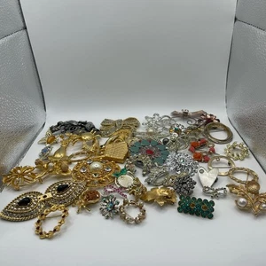Elegant Gold and Silver Jewelry lot of 45 - Picture 1 of 8