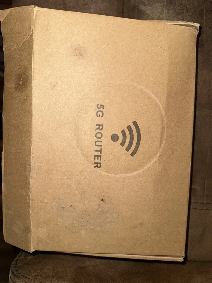 Router NETGEAR con ranura para tarjeta SIM Foto 1 de 4