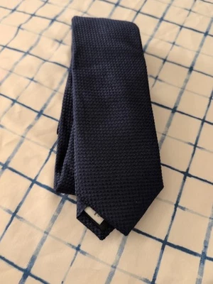 NWOT NORDSTROM Navy Blue Houndstooth Pattern Mens 100% Soft Silk Tie - Image 1 of 4