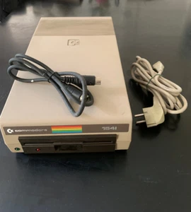DRIVE 1541 pour COMMODORE 128 + CABLES ALIM + CABLE VERS C128 - Afbeelding 1 van 4