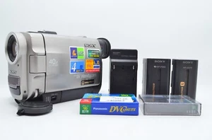 Sony DCR-TRV7 Handycam MiniDV Digital Video Camera Recorder Silver Japan works - Picture 1 of 10
