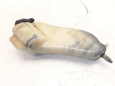 Mercedes Benz W124 E250 2.5D 83kW 1995 dirección asistida depósito líquido  Foto 1 de 4