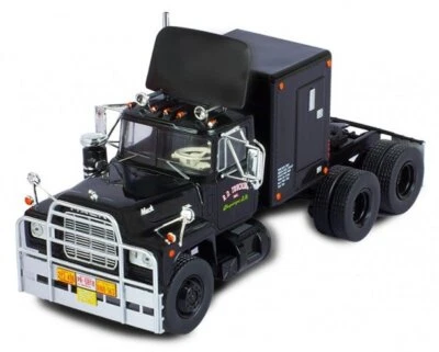 MACK R-Series - 1966 - black - IXO 1:43 - Immagine 1 di 4