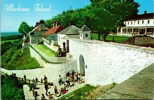 Vtg Mackinac Island Michigan MI Fort Mackinac from Parapet Postcard - Bild 1 von 2