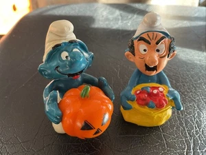 Vintage 1981, Halloween lot, Smurf With Pumpkin & Gargamel with mask & Bag - Picture 1 of 5