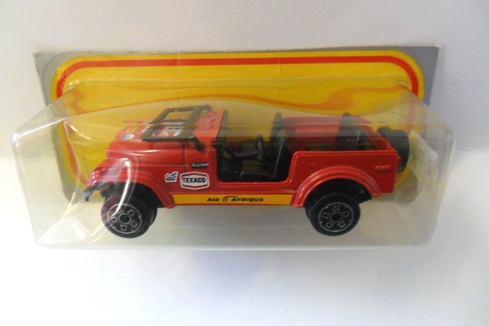 BURAGO 1:43 AUTO DIE CAST CAR JEEP CJ7 ROSSO RED #238 IN BLISTER - Immagine 1 di 1