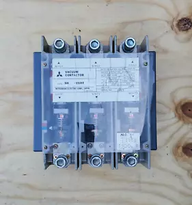Contactor de vacío Mitsubishi SH-V600 usado - Imagen 1 de 3