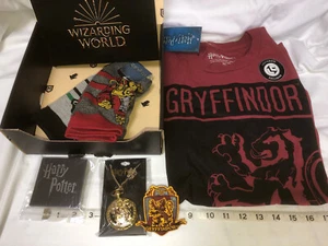Caja de Botín del Orgullo Casa de Harry Potter Mundo Mágico Gryffindor Completa Talla 2XL - Imagen 1 de 10