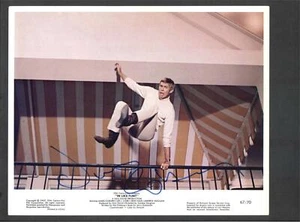Tarjeta de vestíbulo James Coburn - Autógrafo firmado 8x10 - Como pedernal - Imagen 1 de 1