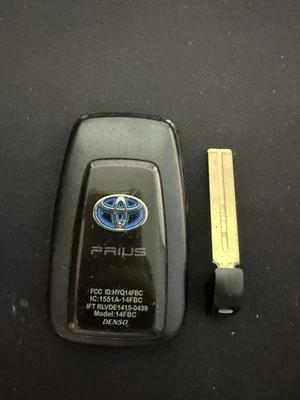 2016-2022 Toyota Prius сменный брелок разблокированный с новым неразрезанным лезвием - Изображение 1 из 2