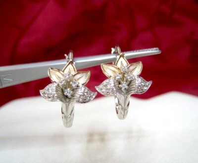 NWOT 925 STERLING SILVER TWO TONE FLORAL FLOWER W/CRYSTAL CABLE HOOP EARRINGS - Image 1 of 4