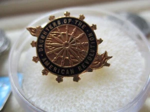DAR CALDWELL GOLD FILLED DAUGHTERS OF AMERICAN REVOLUTION NUMBERED PIN - Picture 1 of 4