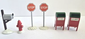 Menge 4 Abt 56 Schneedorf Briefkästen Hydranten Stoppschilder mit Kartons lesen - Bild 1 von 19