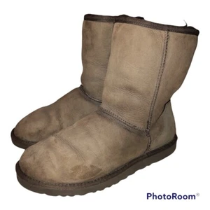 UGG Classic Short 5825 Damenstiefel schokobraun Wildleder Fell Größe 9  - Bild 1 von 11