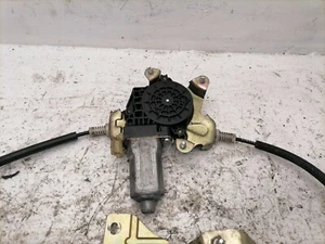 Piezas de Repuesto Utiliza, Estante Electrica Trasero Izquierda - Imagen 1 de 3