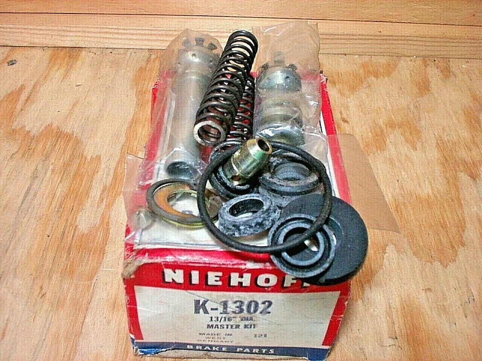 1975 1976 1977 1979 1980 Volkswagen Scirocco cilindro maestro kit de reconstrucción ¡Nuevo de Lote Antiguo! Foto 1 de 1