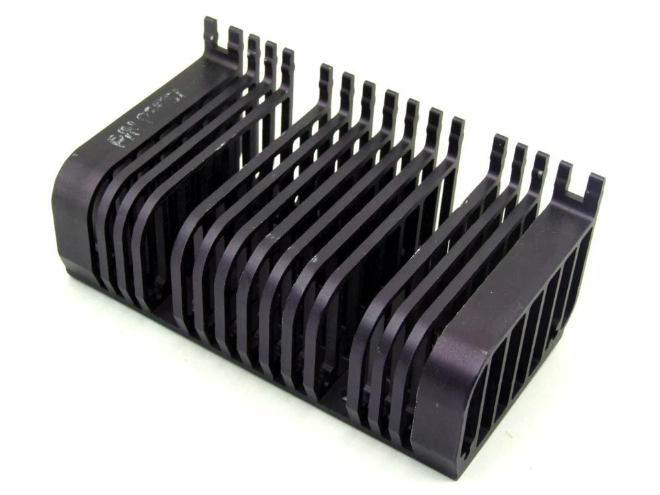 Intel 85537 Pentium Slot 1 SECC CPU PC Cooling Prozessor Kühlkörper 125x70x40mm - Bild 1 von 1