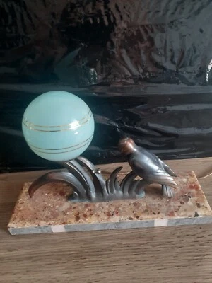ancienne lampe veilleuse de table à décor d'oiseau art déco  - Photo 1/4