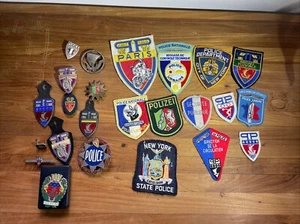 Lot De Médailles Et D Écussons Police Motocycliste - Imagen 1 de 8