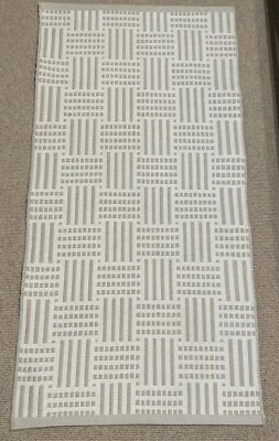 Area Rug Modern/Contemporary Grey/Off-White Rug /H&M Home Store Denmark 55x27.5" - Imagem 1 de 4