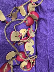 7ft Apple Garland - Picture 1 of 2