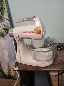 Sunbeam Mixmaster Model 2366 with Stand 275 Watt 12spd Tested Beaters And Bowls - Picture 1 of 15