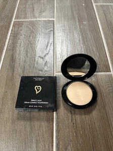 Victoria's Secret Perfect Light Creme kompakte Foundation 01,29 Oz. NEU Neu mit Karton selten - Bild 1 von 2
