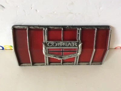 74 75 76 Mercury Cougar luz trasera puerta gas reflector 1974 1975 1976 Foto 1 de 3