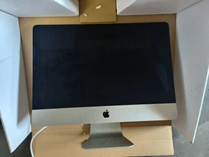 Apple iMac 21.5" 8GB 1TB 2.70GHz  Intel Dual Core i5 WLMKB for repair or parts - Bild 1 von 2