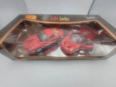 Maisto, vintage special edition  1/24  Series  Ferrari twin pack red diecast  - Image 1 of 4