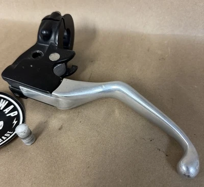 Palanca de embrague genuina Harley-Davidson Sportster, Dyna, FL, Softail, 45356-07 Foto 1 de 4