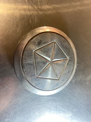 Оригинальный обработанный металлический центральный колпак ступицы колеса 5 дюймов для Chrysler Dodge Plymouth 7329 - Изображение 1 из 2