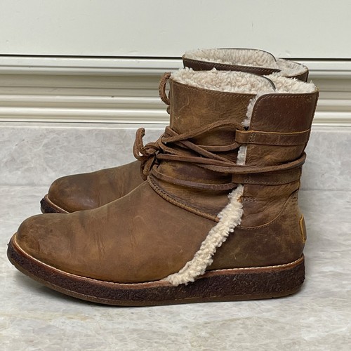 Stivali Ugg Luisa 5 stivaletti piatti caldi invernali foderati in pelle marrone shearling 1012545