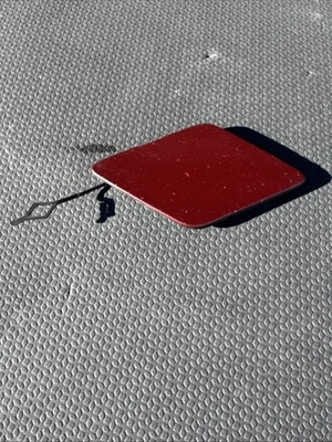 2013-2014 Cadillac ATS para-choque dianteiro gancho de reboque tampa de olho 20861606 GM - Imagem 1 de 4