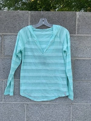 Camisa Pullover Columbia Inner Luminosity Verde Transparente Ligera Talla Pequeña Foto 1 de 4