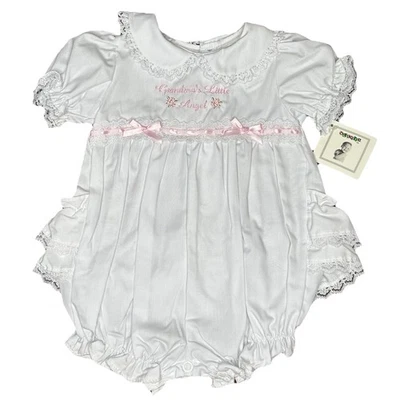 Mameluco bebé niña Alexis vintage "Grandma's Little Angel" bordado blanco años 90 Foto 1 de 4