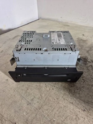 Saab 9-3 Ver2 2005 Radio CD GPS player head unit 12758077 VGA13623 - Image 1 of 4