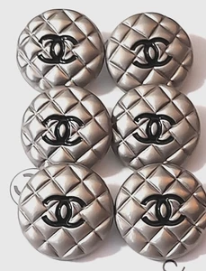 Gebrauchte Knöpfe in Silber/Schwarz, 19mm, 6stück - Bild 1 von 5