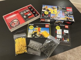 LEGO Technic 8040 Pneumatic Universal Building Set 100% Complete W/ Manual & Box