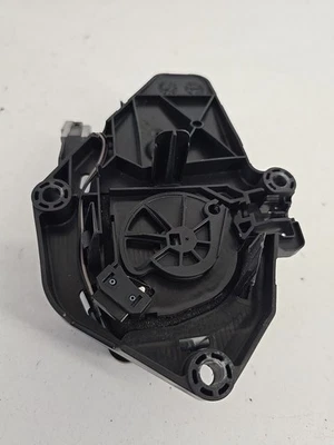 2012 Volvo XC60 II 246 tailgate puller 30784562 2.40 diesel 140kw 20527973 - Image 1 of 4