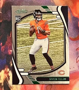 Justin Fields 2021 Absolute Green Football #108 Rookie Card Chicago Bears - Picture 1 of 3