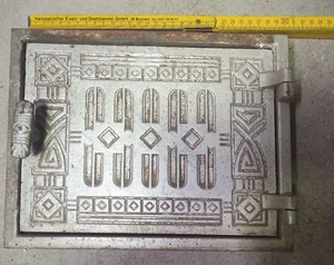 30cm x 23,5cm Alte Ofentür Gusseisen mit Drehgriff und Einbauankern Art Deko TOP - Bild 1 von 5
