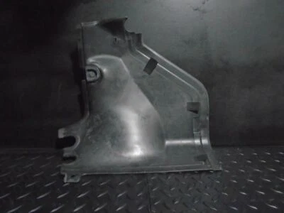 01-02 BMW 325i anteparo de firewall sob o capô  - Imagem 1 de 4