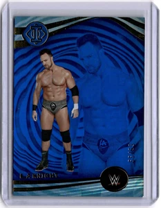 LA Knight 2023 Panini Chronicles Illusions WWE Blu #251 Smackdown #66/99 - Foto 1 di 2